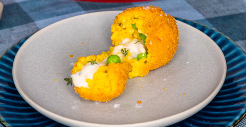 Rice croquettes with herbs, peas and sweet Gorgonzola PDO - Gorgonzola DOP