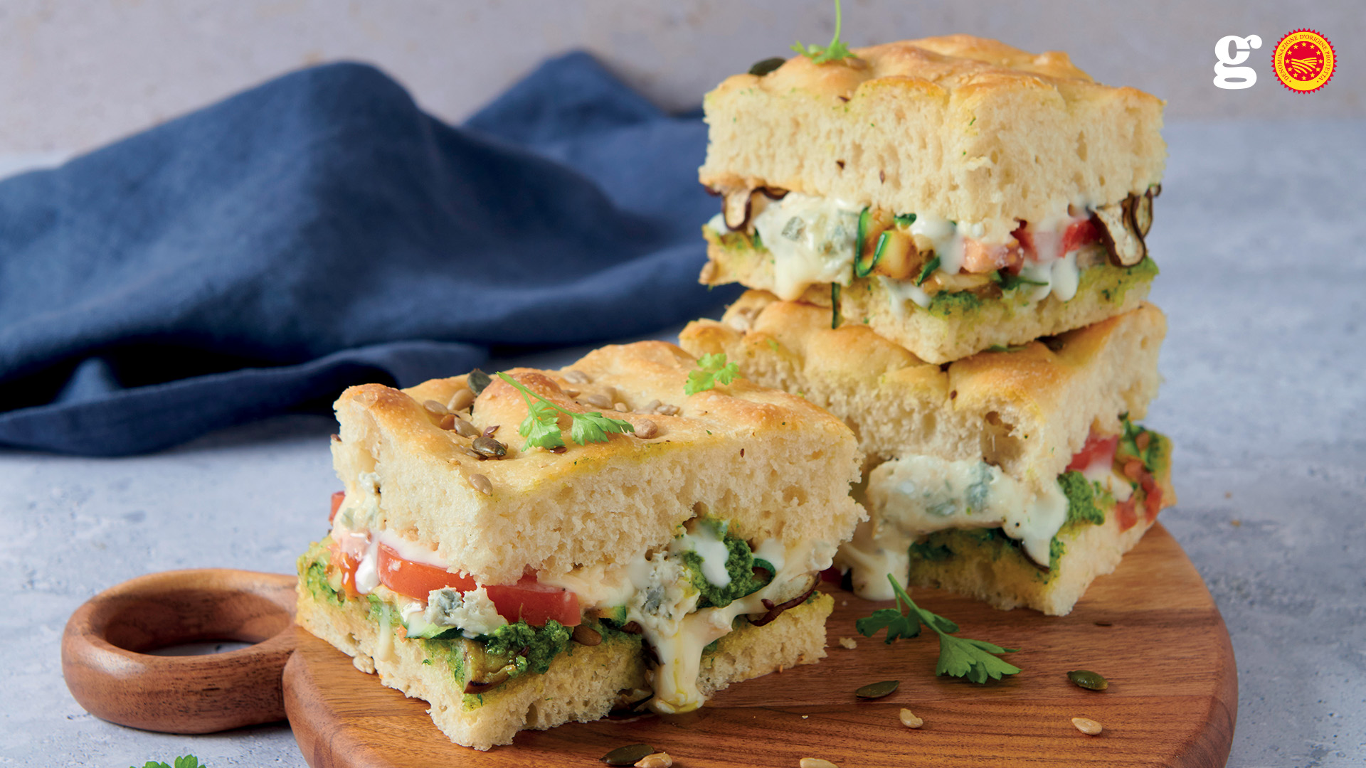 Focaccia filled with Gorgonzola PDO - Gorgonzola DOP
